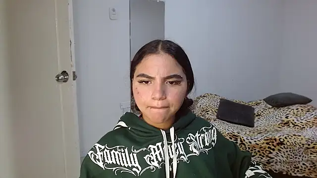 kimmyfuckass online show from 21, 7, 2026