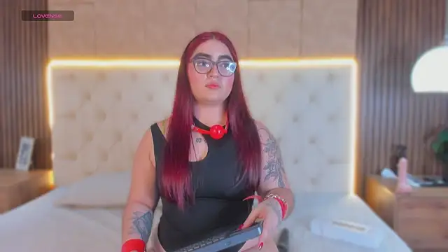 apriilfox online show from 11, 4, 2026