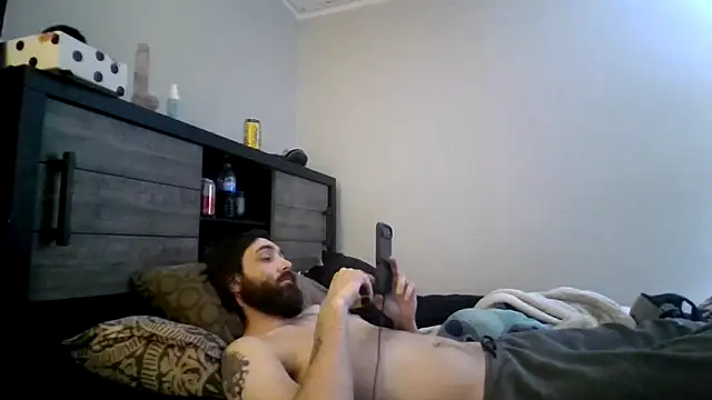 Snapshot of darkdragoon2462 chatting on 3, 3, 2026 darkdragoon2462 online show from 3, 3, 2026