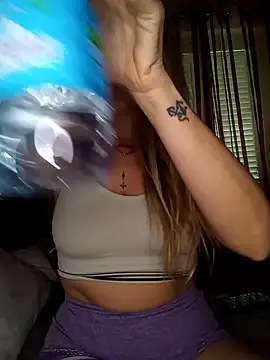 Emilyvuxa online show from 16, 5, 2026