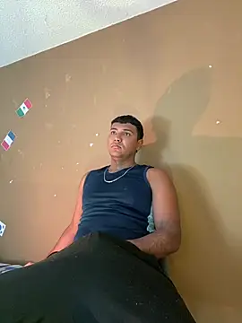 Snapshot of Axell_king07 chatting on 12, 7, 2026 Axell king07 online show from 12, 7, 2026