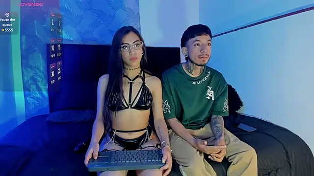 Snapshot of Valkiria_and_Roko chatting on 11, 5, 2026 Valkiria and Roko online show from 11, 5, 2026