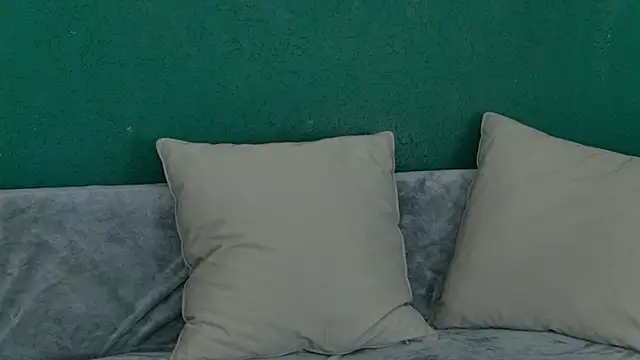 Snapshot of SkinnyNatty chatting on 8, 7, 2026 SkinnyNatty online show from 8, 7, 2026