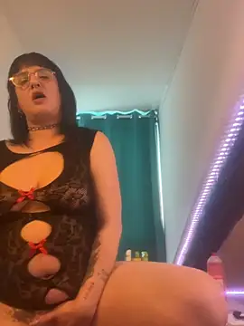 Xlilli69X online show from 16, 4, 2026