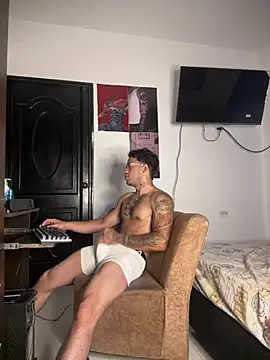 Snapshot of Kenny_romano chatting on 20, 4, 2026 Kenny romano online show from 20, 4, 2026