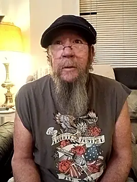 Snapshot of AgoneCanal chatting on 4, 4, 2026 AgoneCanal online show from 4, 4, 2026