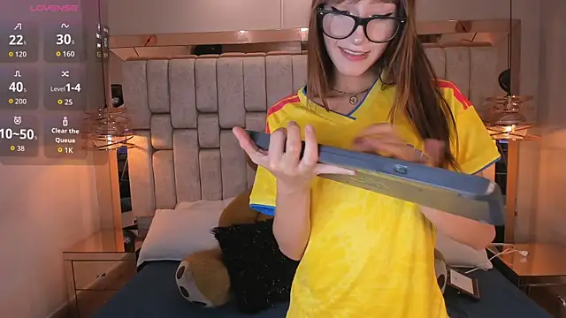 FoxxxyPink online show from 25, 5, 2026