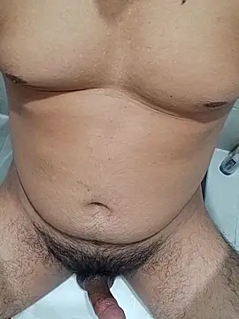 Snapshot of Andresito5246 chatting on 5, 4, 2026 Andresito5246 online show from 5, 4, 2026