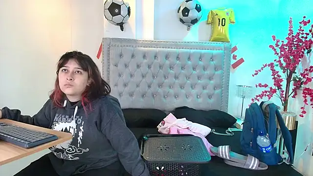 Snapshot of TarlyWho chatting on 13, 7, 2026 TarlyWho online show from 13, 7, 2026