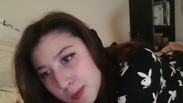 Silverbabyyy2007 online show from 11, 4, 2026