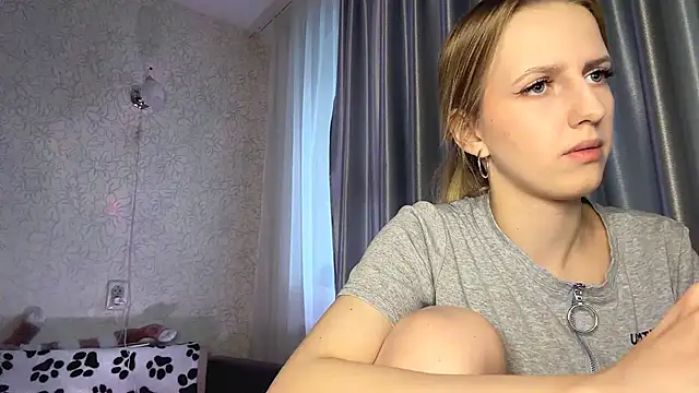 Snapshot of RubiKerss chatting on 4, 3, 2026 RubiKerss online show from 4, 3, 2026