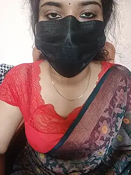 Snapshot of Sunitha28 chatting on 4, 6, 2026 Sunitha28 online show from 4, 6, 2026