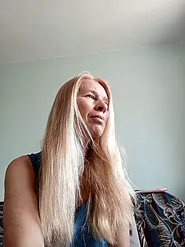 ViktoriaSexi1 online show from 13, 4, 2026