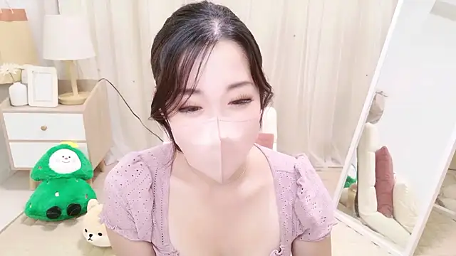 YURIKAsan  online show from 20, 6, 2026