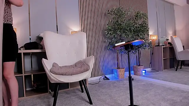 Snapshot of Velvet_Spell chatting on 18, 7, 2026 Velvet Spell online show from 18, 7, 2026