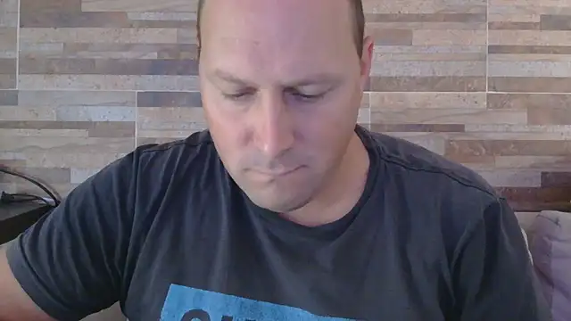 lustonfan online show from 9, 4, 2026