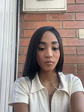 Paola 14 online show from 9, 5, 2026
