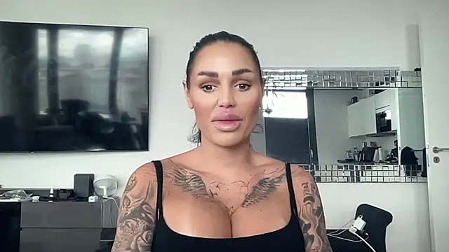 AMBER HARD online show from 14, 3, 2026