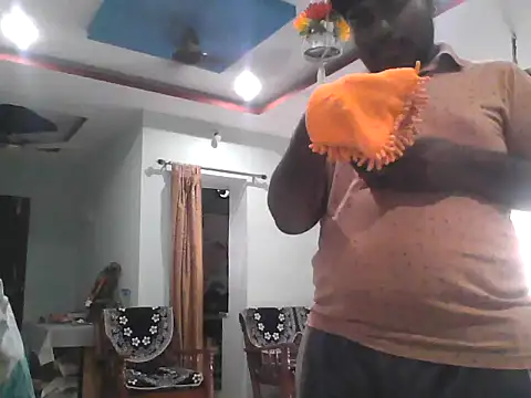 Snapshot of Foxboy65 chatting on 22, 4, 2026 Foxboy65 online show from 22, 4, 2026