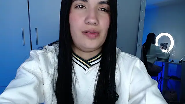 Lucy engel online show from 17, 5, 2026