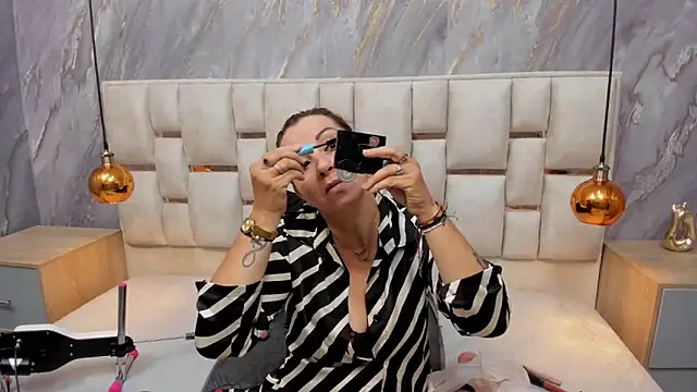 Milf Drip online show from 1, 6, 2026