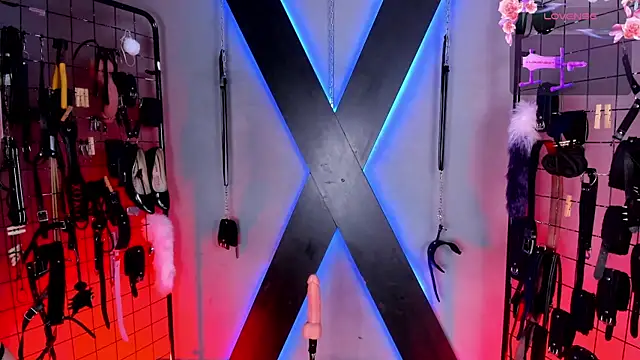 Cinthia Iris BDSM online show from 28, 3, 2026