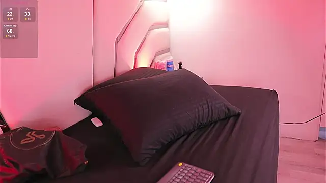 Snapshot of Kendall__evanss chatting on 6, 6, 2026 Kendall evanss online show from 6, 6, 2026