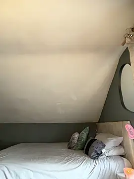 Saskia xx online show from 25, 3, 2026