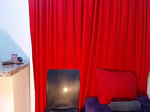 DarkDivva18 online show from 13, 5, 2026