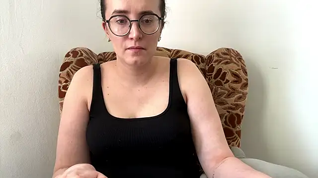 SofiaTease online show from 13, 4, 2026