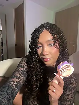 Amber peach online show from 25, 3, 2026