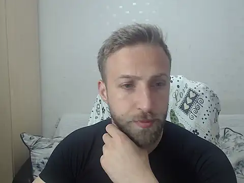 BlondEagleMuscle online show from 24, 4, 2026