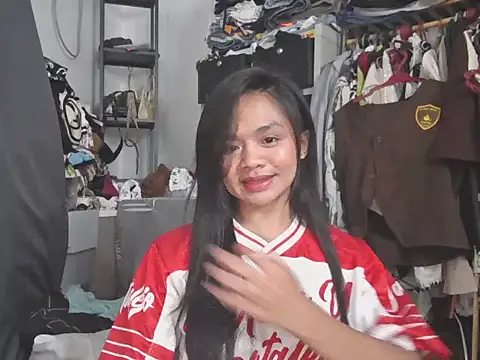 YunaBigCock online show from 24, 6, 2026