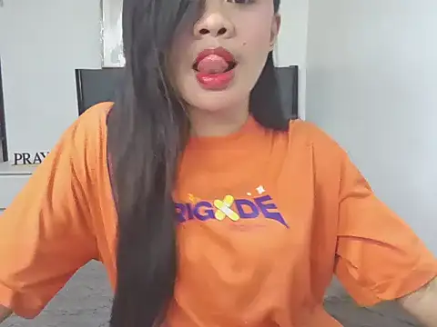 YunaBigCock online show from 5, 7, 2026