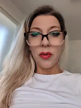 ManuelaX online show from 23, 3, 2026