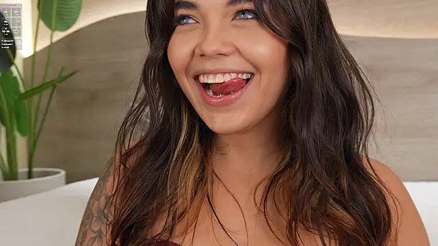 Mia Rosalie online show from 18, 6, 2026
