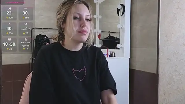  amymoore  online show from 23, 4, 2026