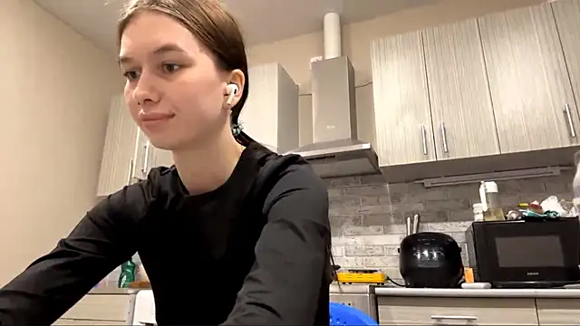 LaraDraggoo online show from 26, 3, 2026