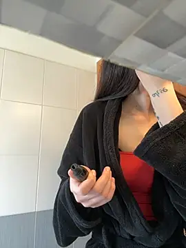 annelysses online show from 10, 3, 2026