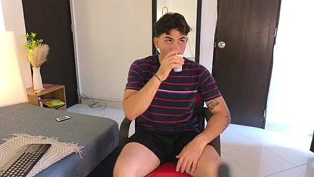 MrAdonis  online show from 7, 4, 2026