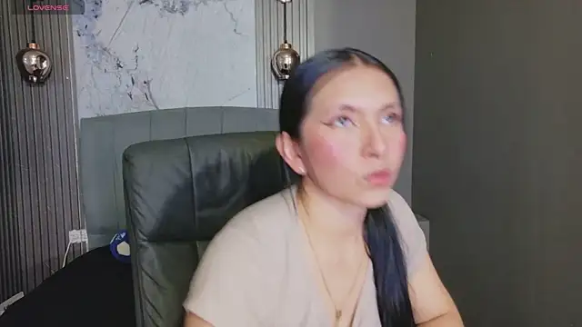 Chloe16  online show from 22, 7, 2026