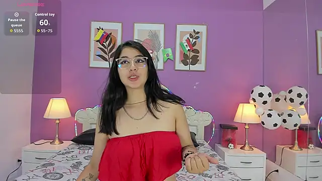 YayaQueen online show from 13, 7, 2026