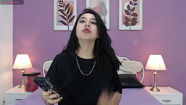 YayaQueen online show from 24, 7, 2026