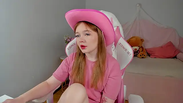 Snapshot of ElinaVale chatting on 21, 6, 2026 ElinaVale online show from 21, 6, 2026