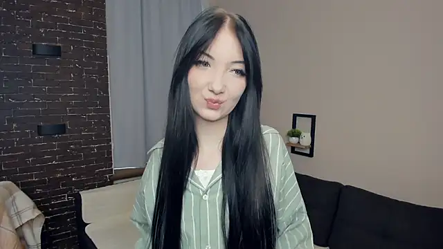 KarieDeever online show from 7, 3, 2026