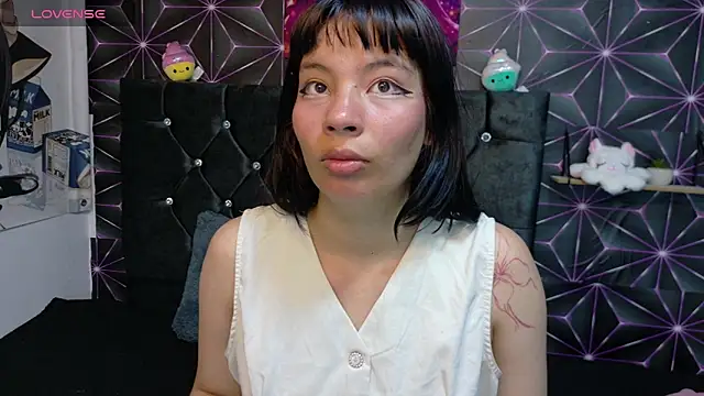 Ameliiiee online show from 7, 3, 2026