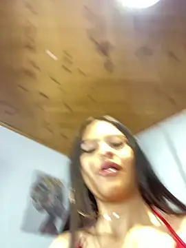 Cloe pink1 online show from 8, 4, 2026