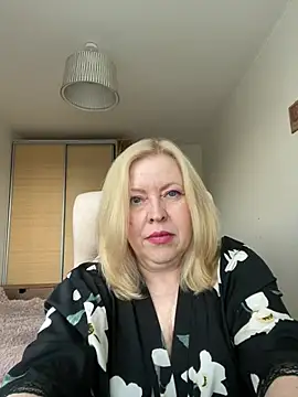 JanieLight53 online show from 6, 7, 2026