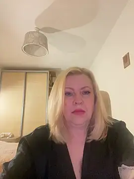 JanieLight53 online show from 12, 7, 2026