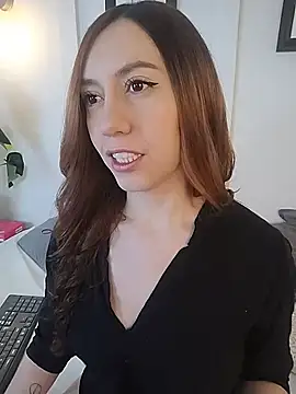 Fer Luxx online show from 24, 7, 2026